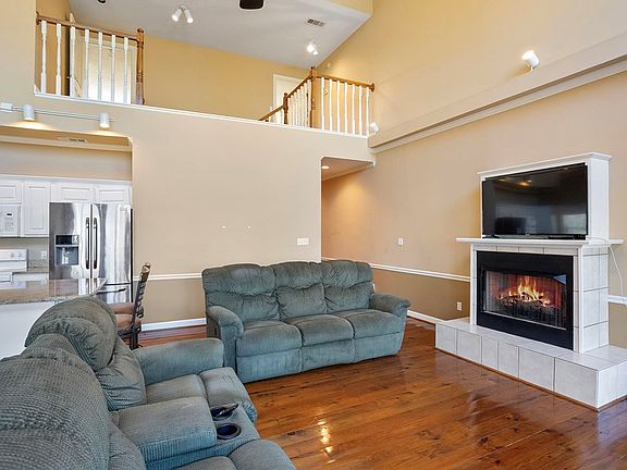 4th image of 1C Merion Dr