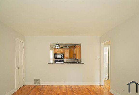 3rd image of 10538 S Walden Pkwy #1W