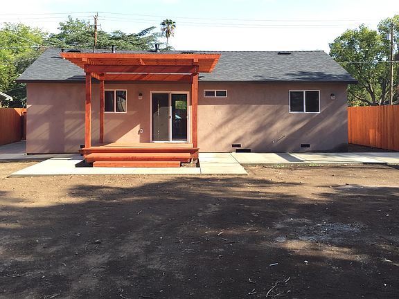 Custom deck w/ covered arbor