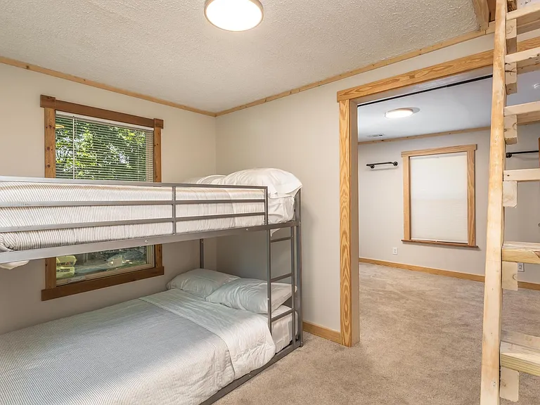 36 Pasadena Dr — Photo 15