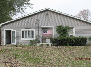 N1021 Rose Dr, Genoa City, WI 53128