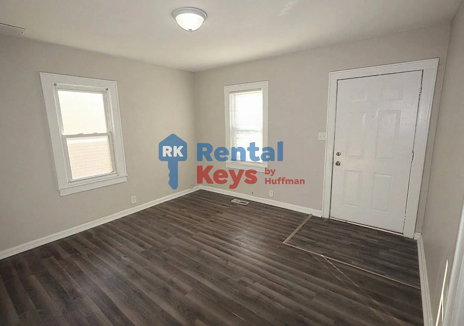Two Bedroom House — Photo 2
