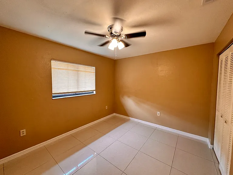 4209 SW Santa Barbara Pl #4 — Photo 10