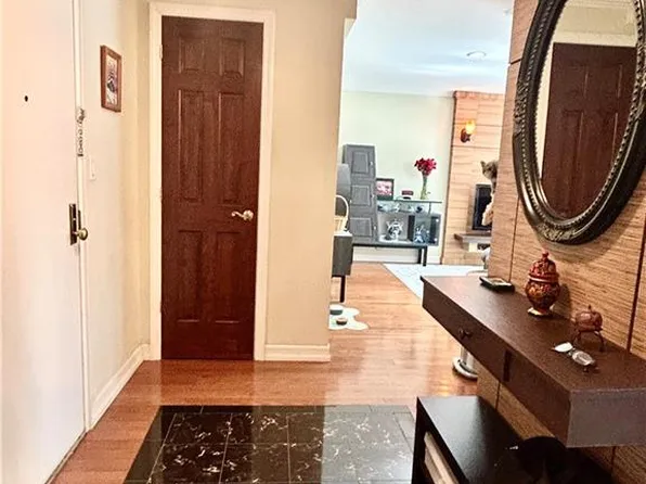 1213 Avenue Z image 14 of 27