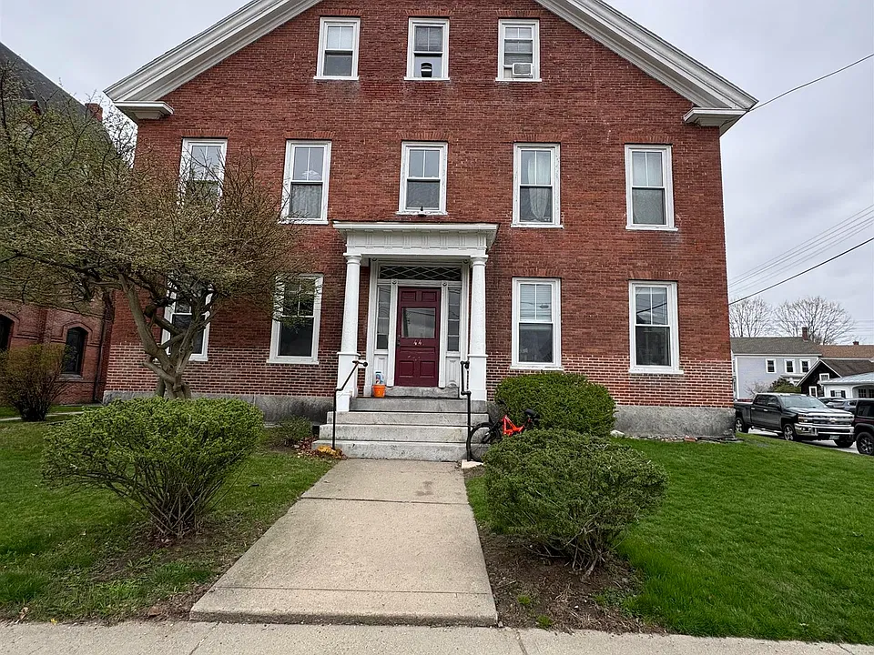 44 Court St #E