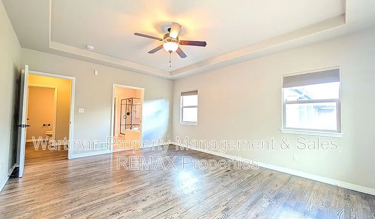 6209 Leon Young Dr — Photo 30