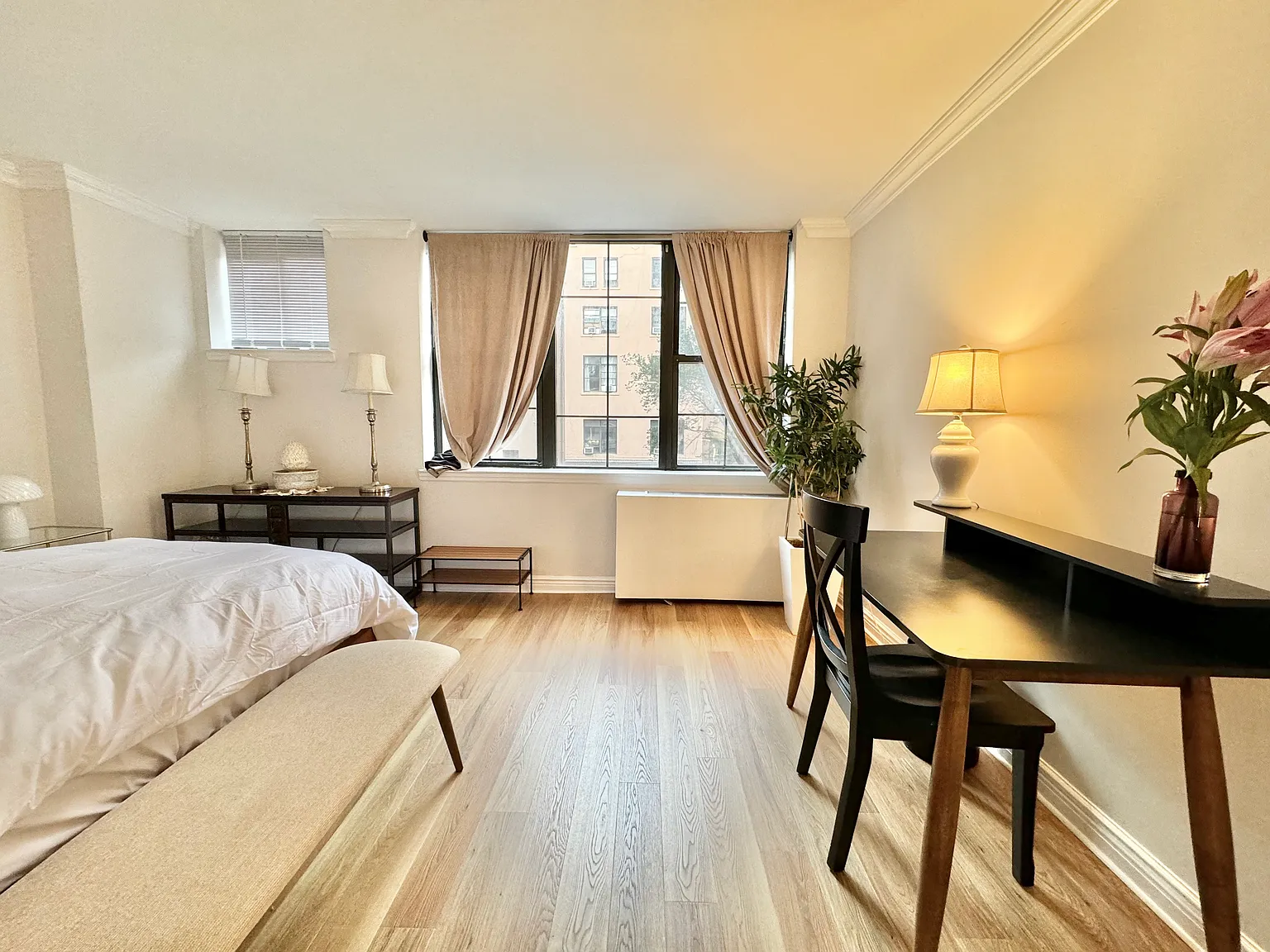 222 West 14th Street — Photo 1