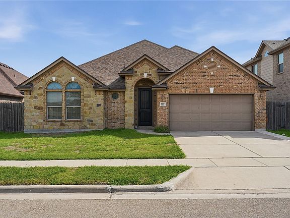 2nd image of 2223 Escondido