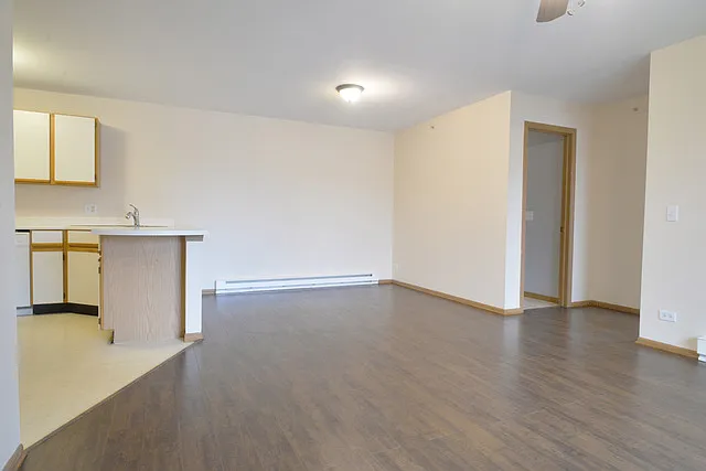 1584 W Crystal Rock Ct #2B — Photo 5