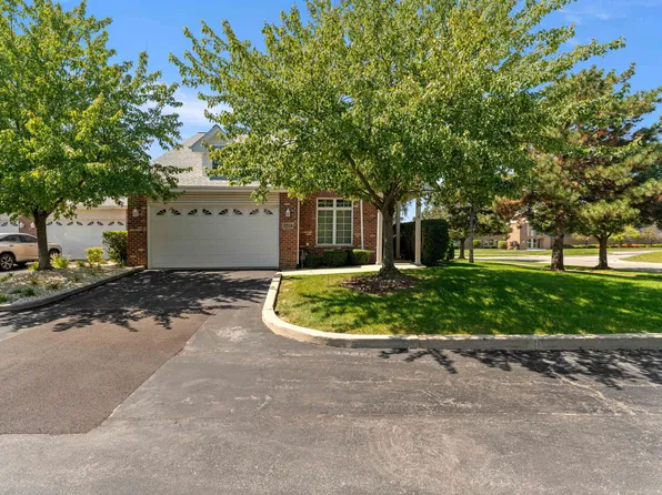 16082 Julia Courtyard, Tinley Park, IL 60477