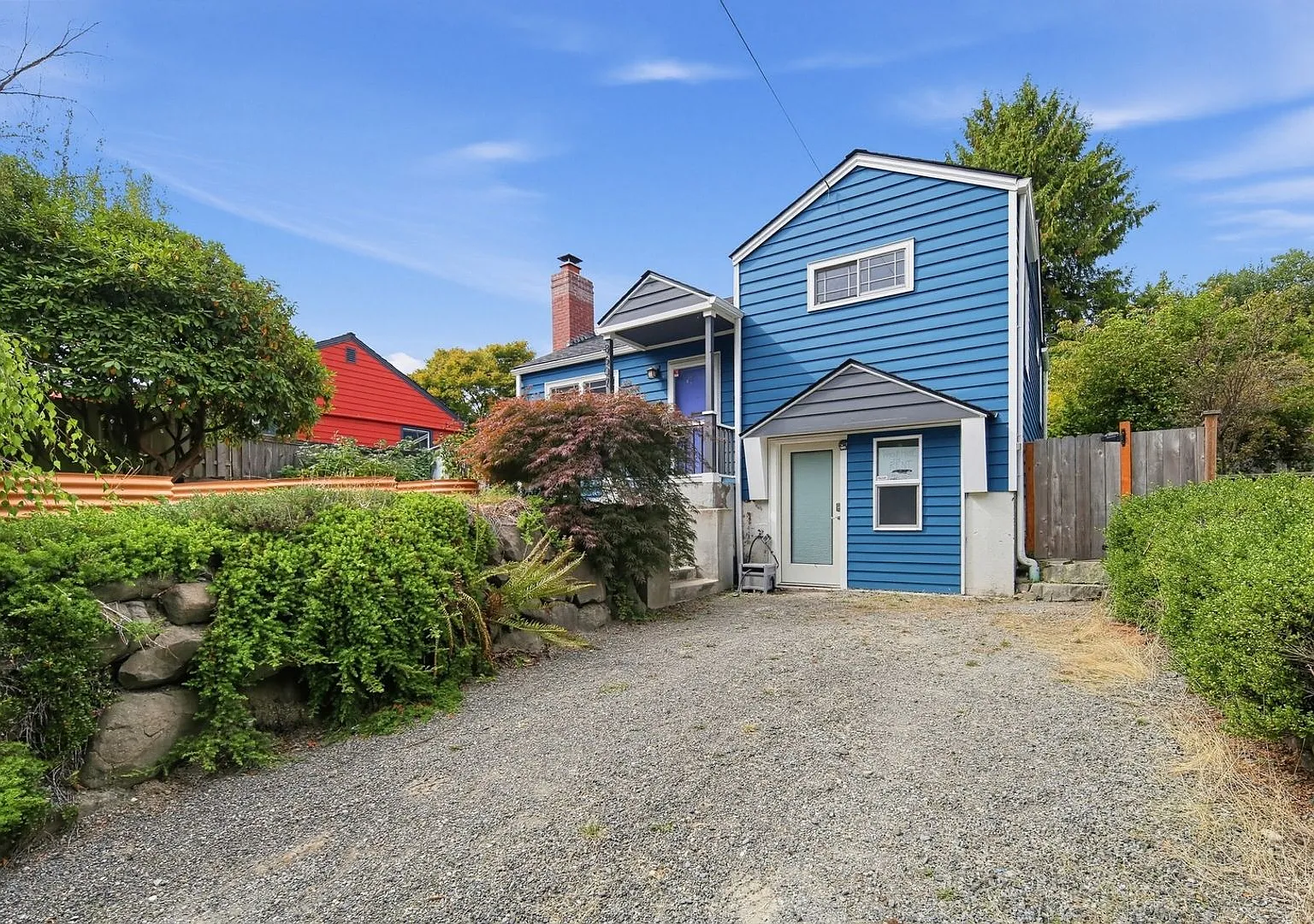 Unique House in West Seattle — Photo 2