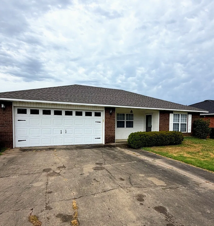 E Hancock St, Muskogee — Photo 1