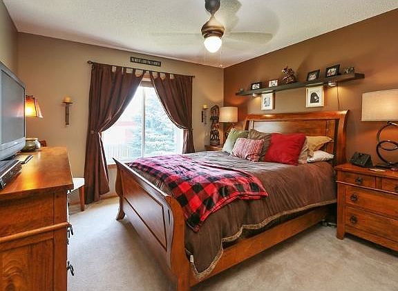 Upstairs bedroom