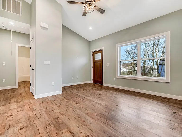 629 Prescott Ave #2 — Photo 11