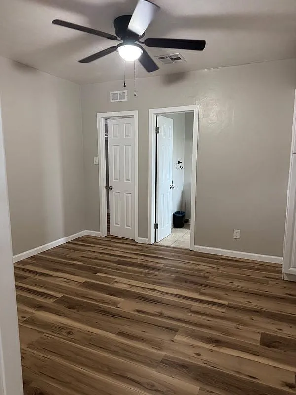 2 bed, 1.0 bath, 700 sqft, $1,500 — Photo 3