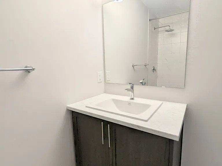 127 Beebalm Cres — Photo 12