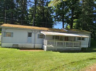 181 Parkview Dr, Pownal, VT 05261