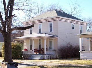 1013 Neosho St, Emporia, KS 66801