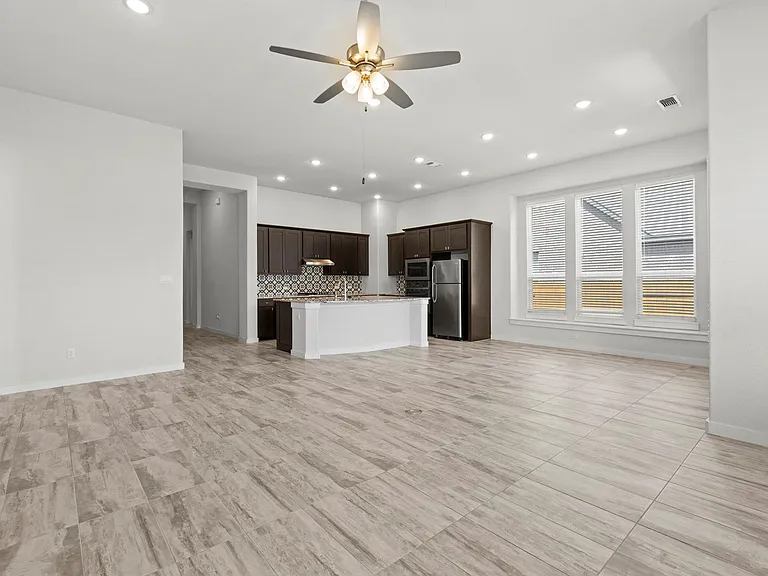1204 Texas Ash Ln — Photo 11