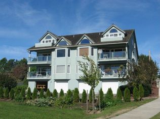 701 Judson St APT 202, Lynden, WA 98264