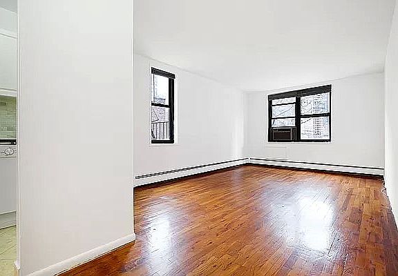 3rd image of 229 E 29th St APT 3G