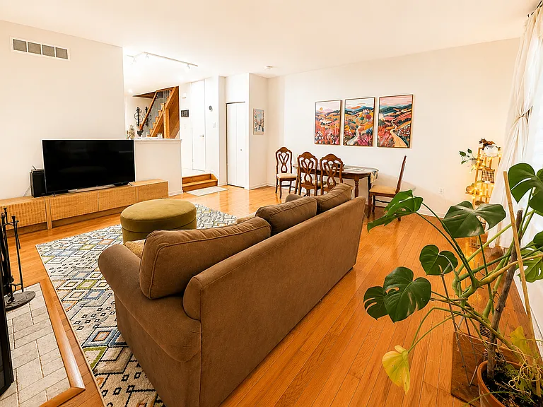 1419 Jordan St — Photo 10