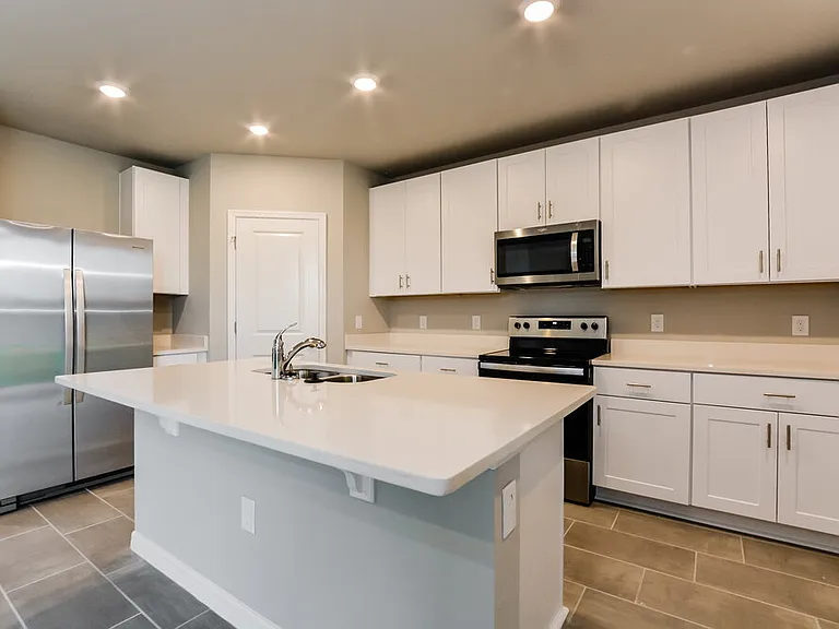1510 Branchwood Ln — Photo 7