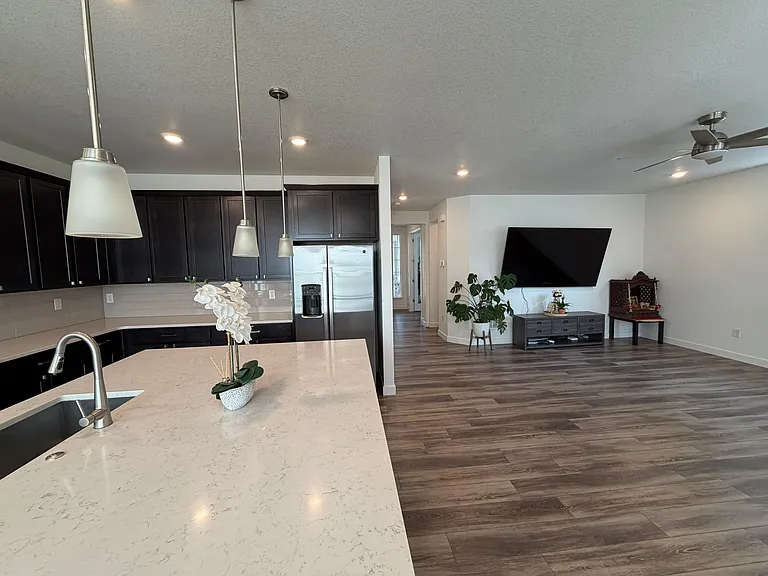 1856 Meagan Way — Photo 7