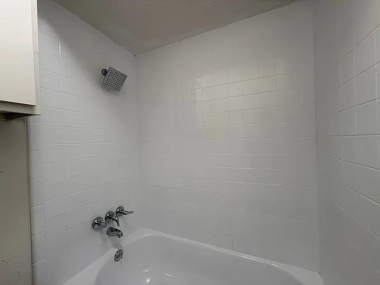 9014-9016 Greenmound Ave — Photo 13