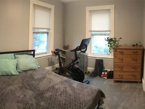 72 Eustis St #2, Cambridge, MA 02140