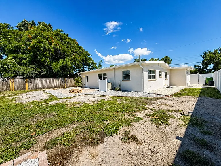 4305 W Bay Ave — Photo 23