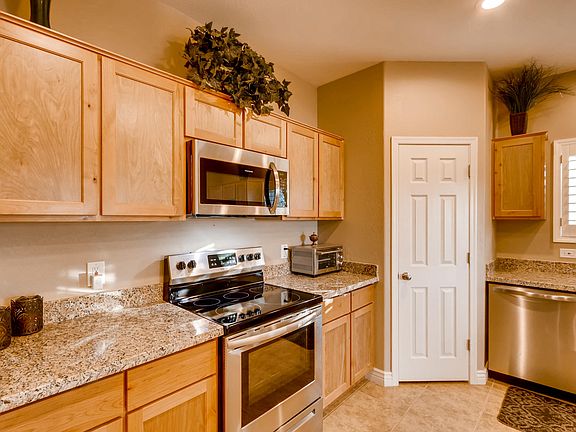 4th image of 3233 W Cavedale Dr
