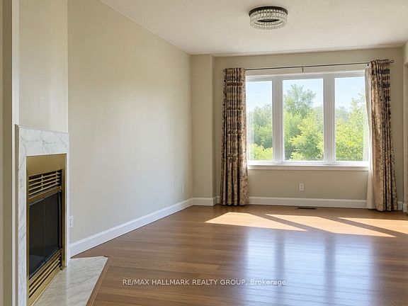 4th image of 44 Winnegreen Ct