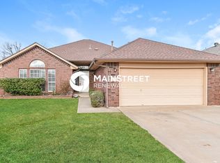 11613 Wallace Ave, Oklahoma City, OK 73162