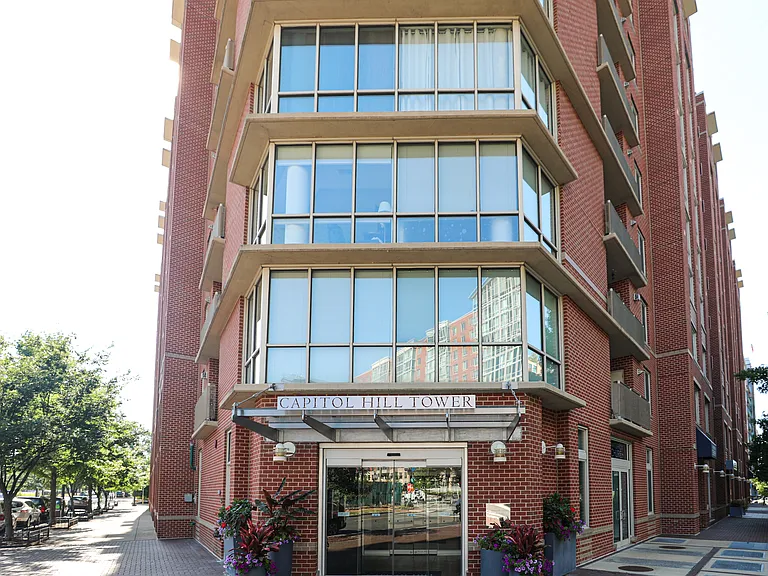 1000 New Jersey Ave SE #1017 — Photo 1