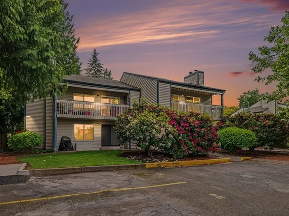4403 216th St SW APT C, Mountlake Terrace, WA 98043