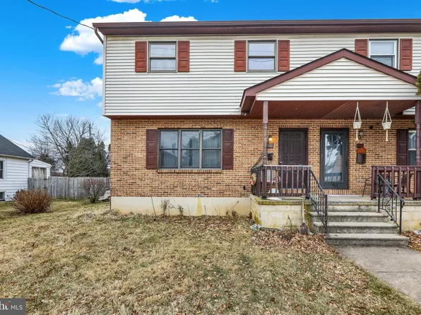 1538 Luzerne St, Reading, PA 19601