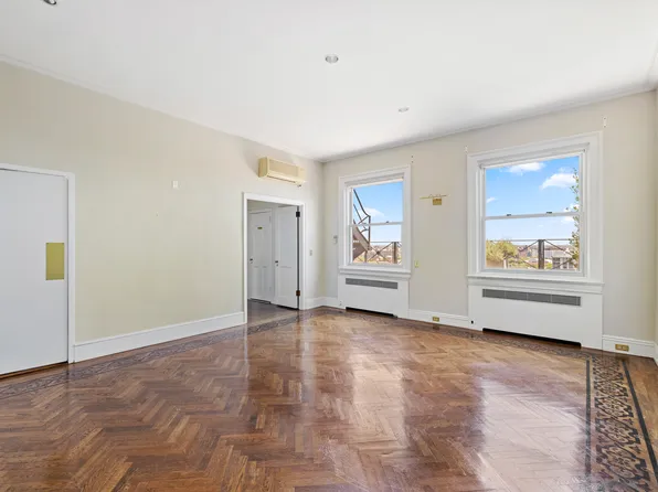 1 East End Avenue image 10 of 14