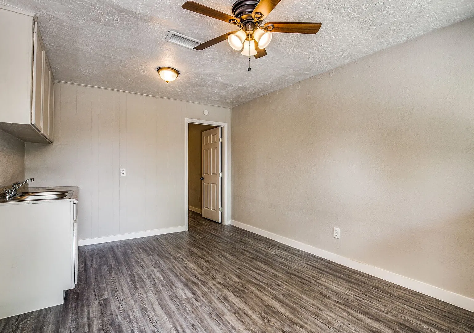 4820 Oak Ave — Photo 3