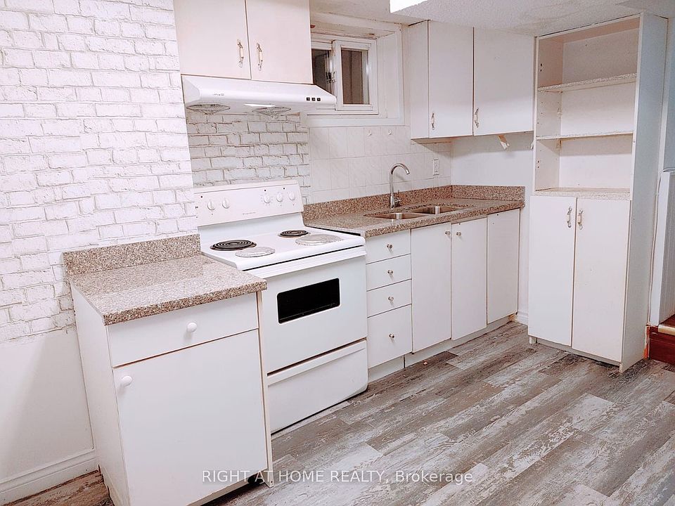 1st image of 108 Littleleaf Dr #B