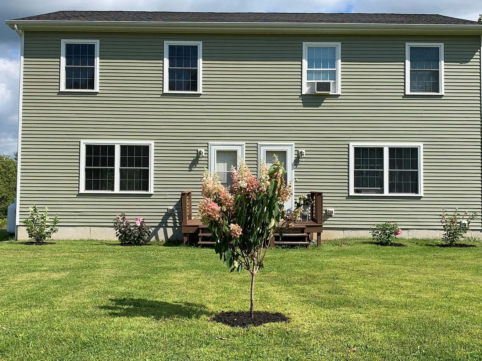 92 Meader Rd — Photo 1