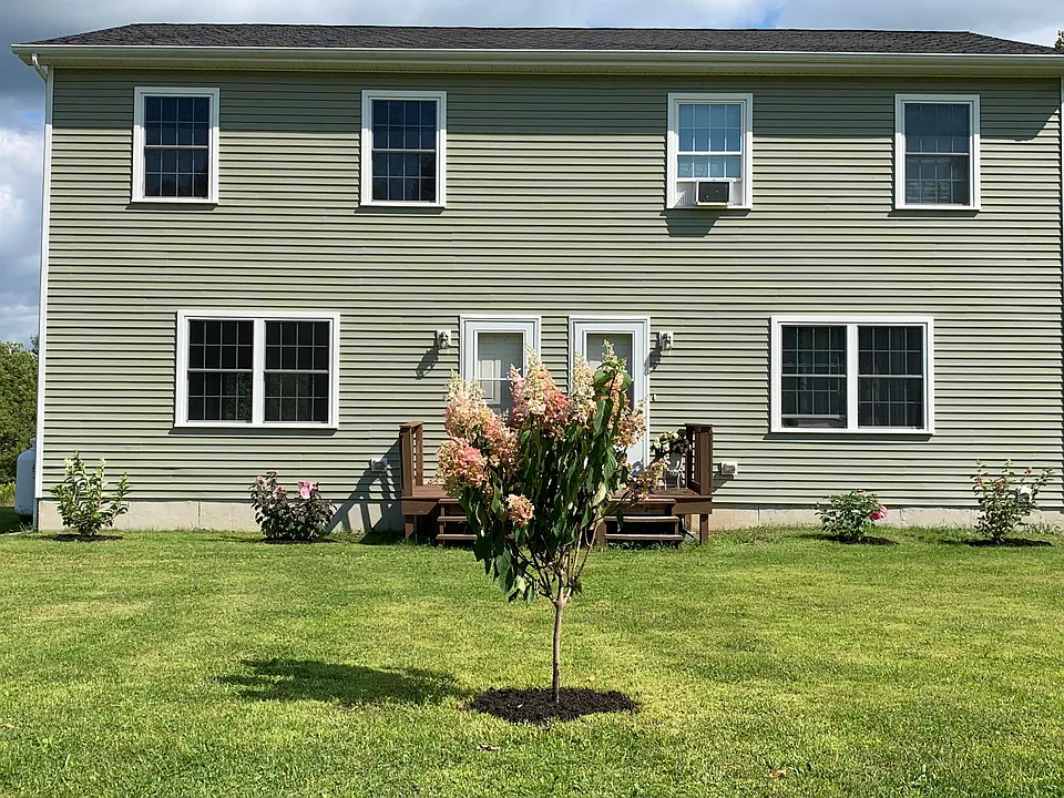 92 Meader Rd