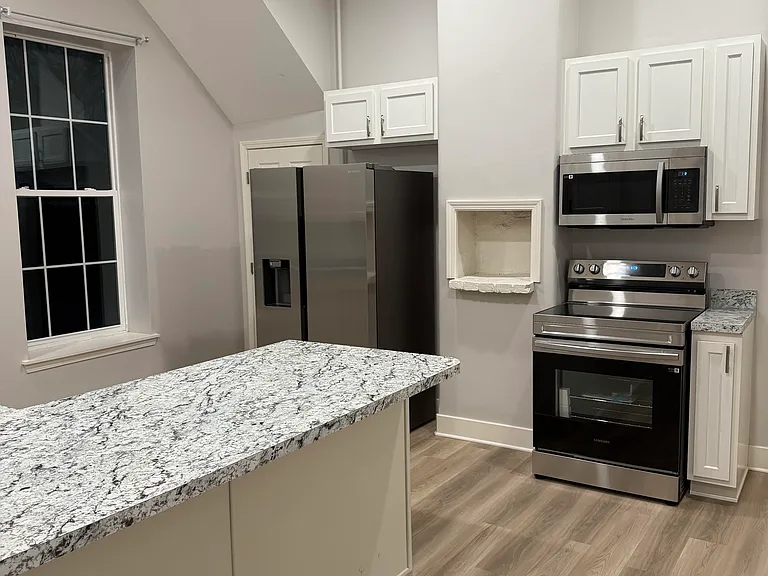 334 Mechanic St — Photo 1