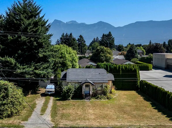 9438 Broadway St, Chilliwack, BC V2P 5T9