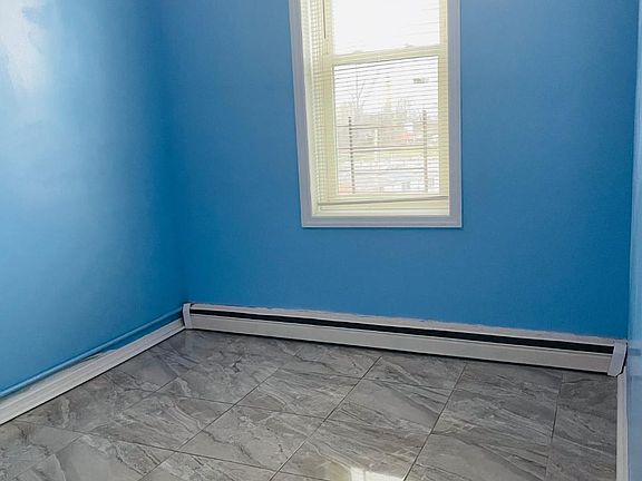 3rd image of 141 Pine Pl #2