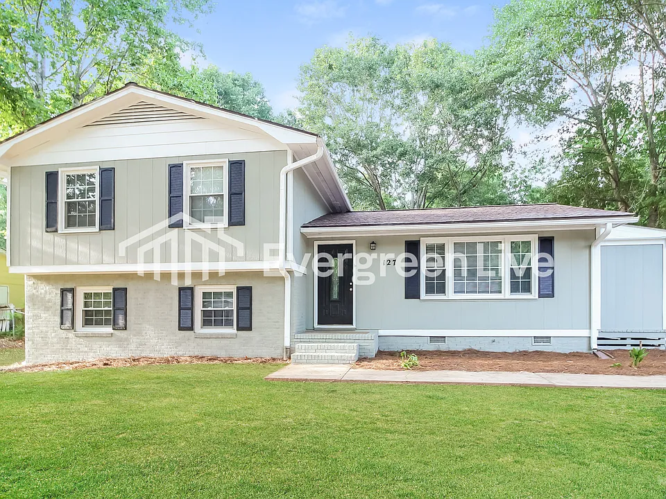 127 Ashdown Dr