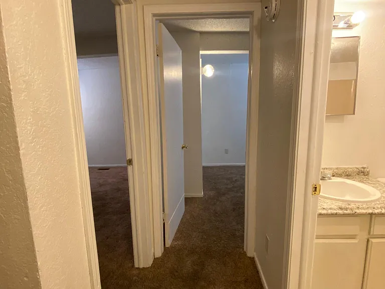 2401 SW 43rd St #3 — Photo 9