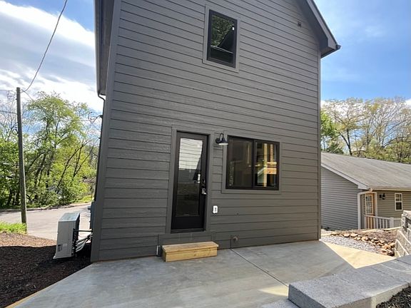 3rd image of 227 Dorchester Ave