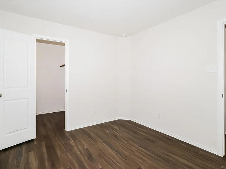 1084 Burkes Ridge Trl — Photo 14