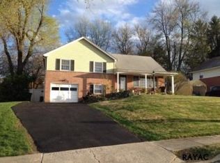 4264 Webster Dr, York, PA 17402